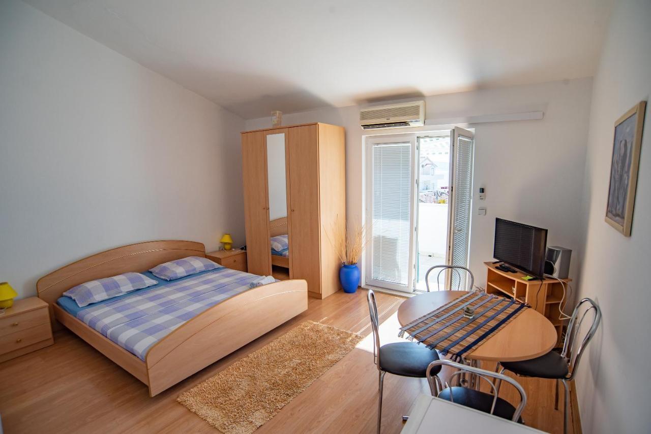 Apartments By The Sea Sumpetar, Omis - 2808 Extérieur photo